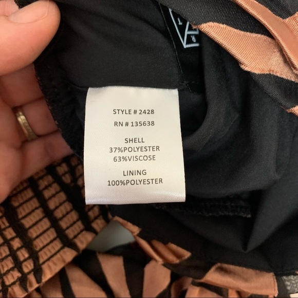 Hutch Jude Cold Shoulder Top Brown Zebra Size Medium - Picture 9 of 11